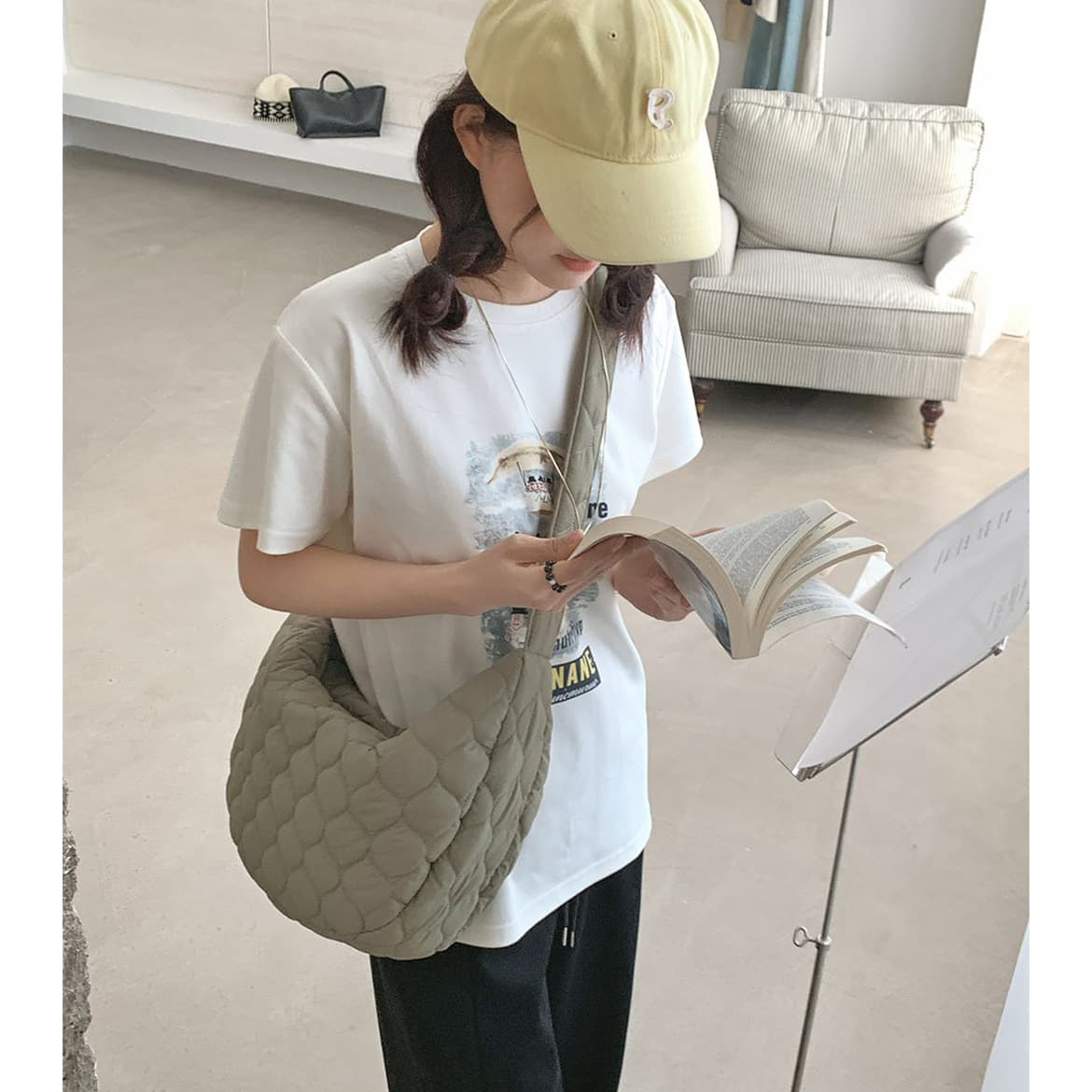 Large Capacity Korean Style Single Shoulder Crossbody Dumpling Bag Nylon Moon Bag Retro Fashion Horn Bag for Female Students