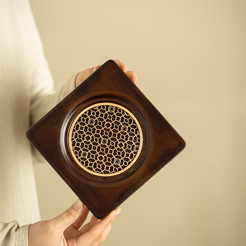 Jingdezhen handmade walnut wood tea tray/pot holder/tea saucer/household square fruit plate/Kung Fu tea set accessories/teapot tray