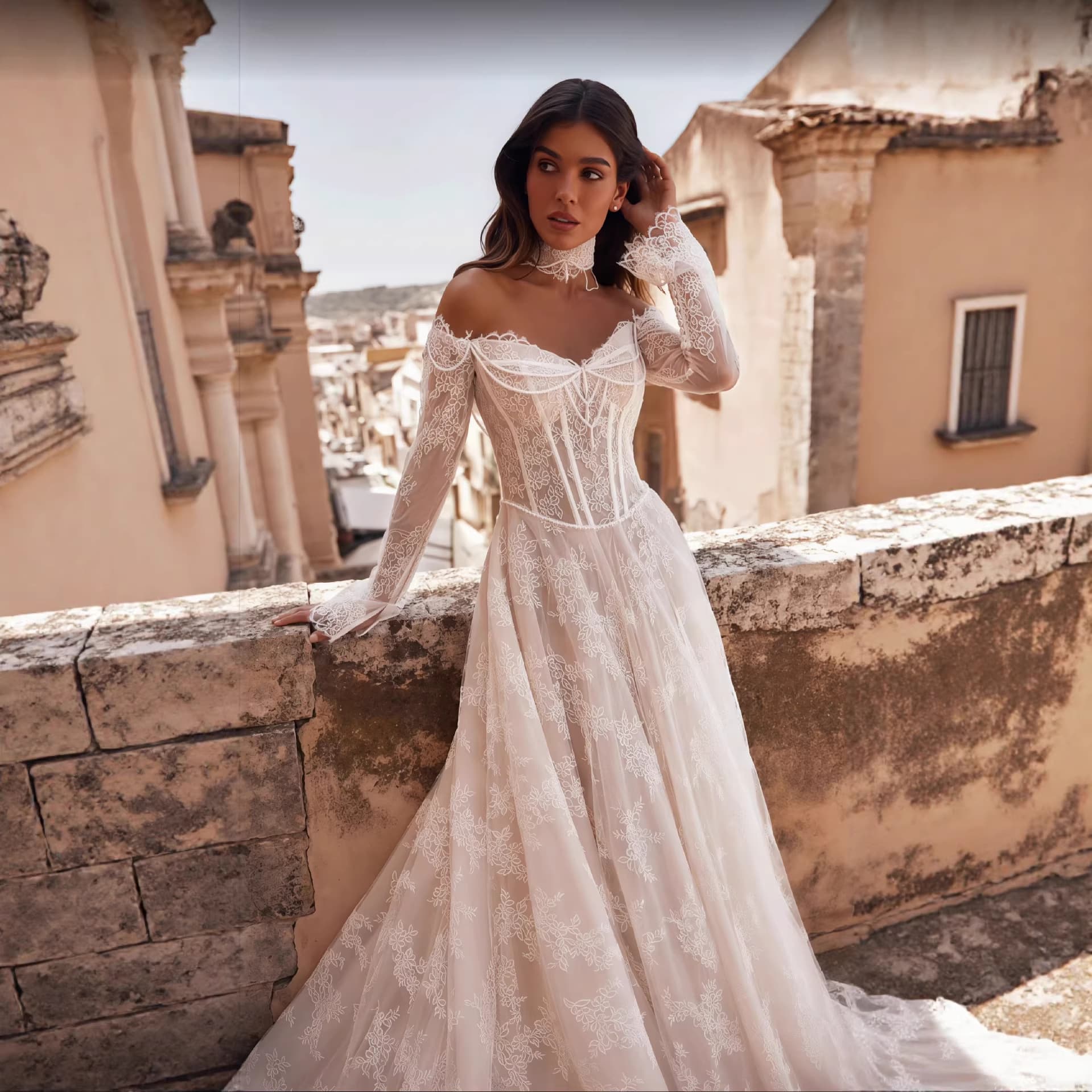 Long Sleeve Wedding Dress Bride 2026 New Style One-Shoulder French Lace Fitted Court Train Travel Photography Light Wedding Dress