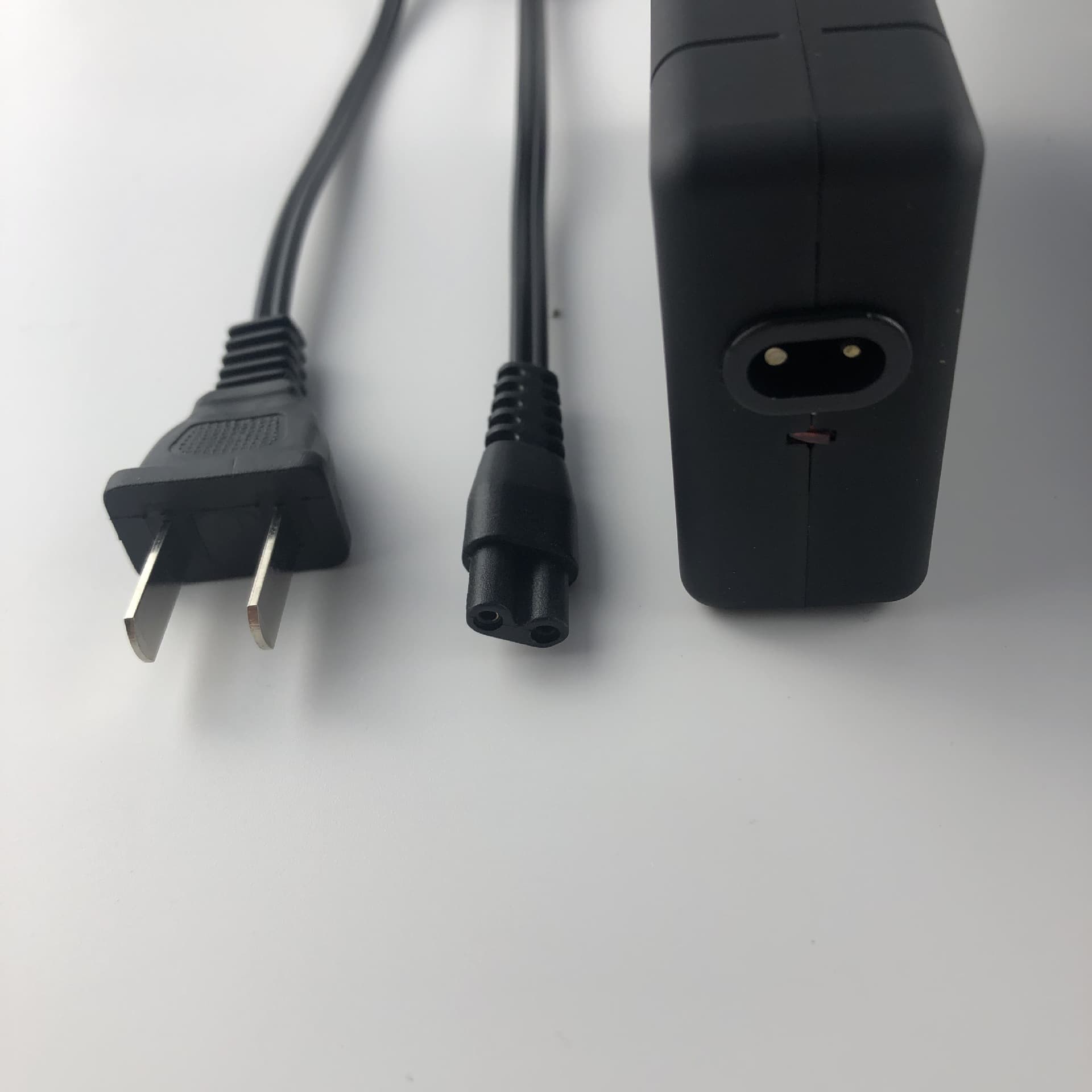 910 928 800 High-Power Flashlight Dual-Port Charging Cable 1101 910 Pure Copper Core Charging Cable European Standard