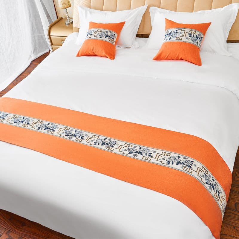 Bed runners for hotels and guesthouses, high-end minimalist style, modern Chinese style, fabric long strips, hotel bed runners, clearance sale.