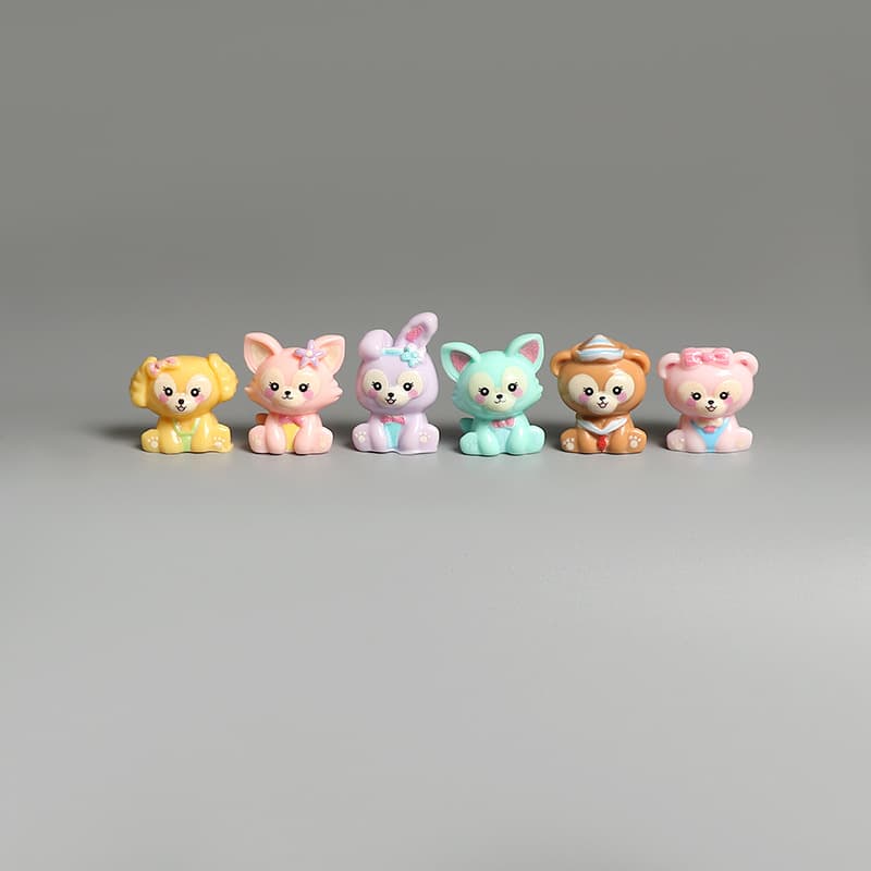 Disney Lingna Bell three-dimensional resin cute desktop car decoration small ornaments crafts key chain pendant