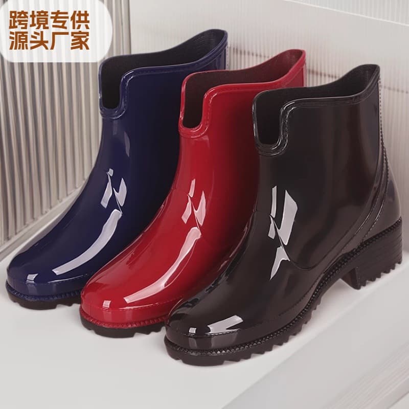 Low-Top Ladies Rain Boots PVC Hiking Fashion Pure Color Anti-Slip Water Shoes Comfortable Adult Footwear for Outdoor Wear