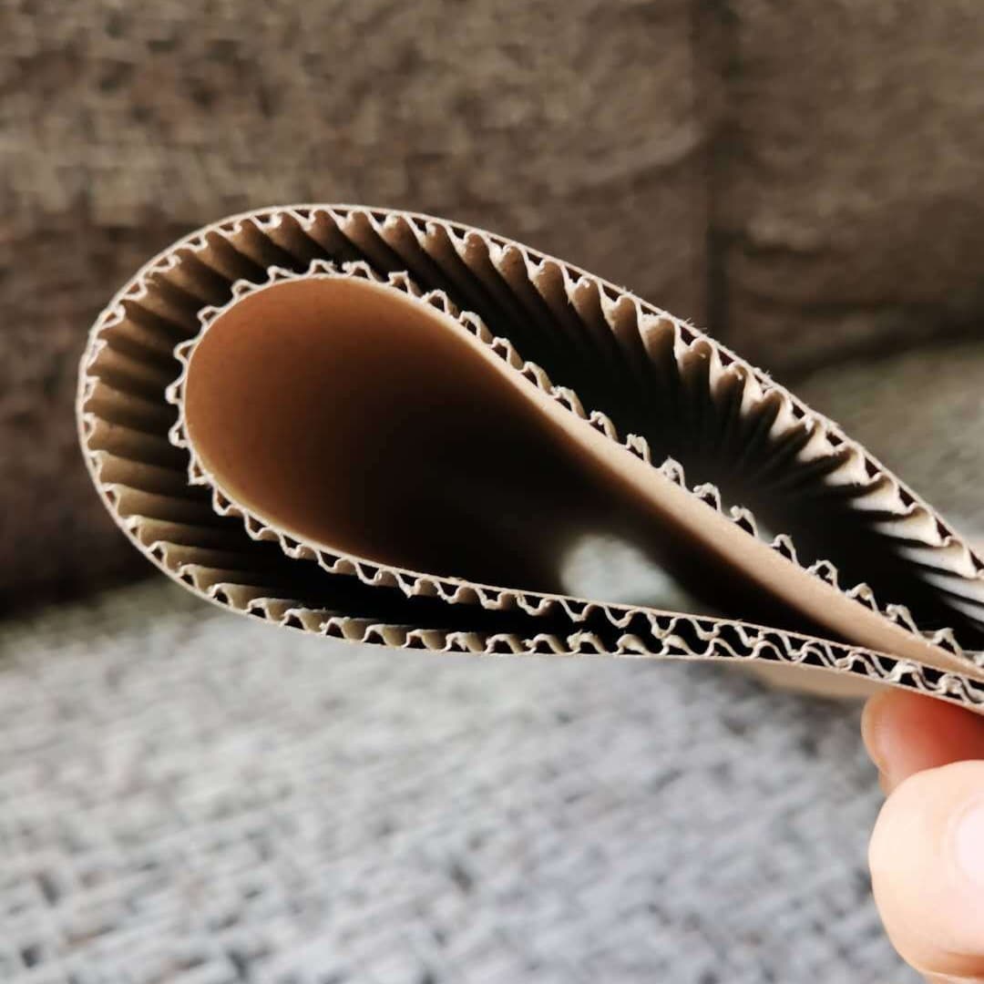 Two-layer Cardboard Corrugated Furniture Packaging Board Renovation Protection Roll Two-layer Fluted Paper Packing Kraft