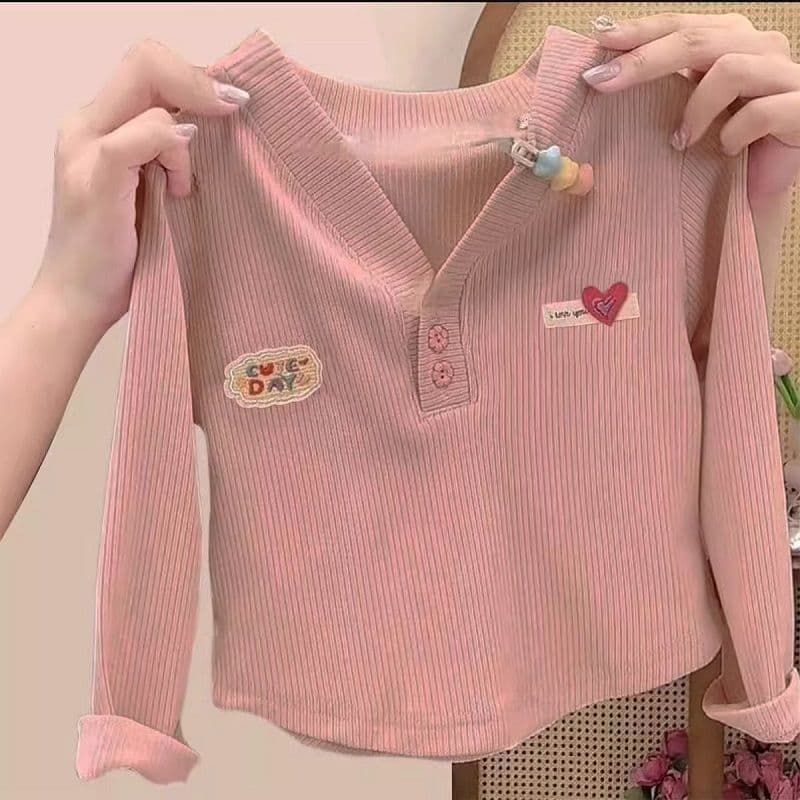 Girls 2025 Autumn Wear V-Neck Long Sleeve T-shirts Baby Girl Spring Autumn Stylish Kids Base Layer Children Sweet Top Trendy