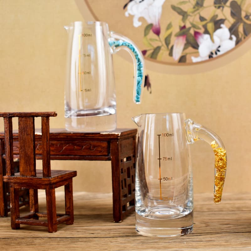 Jinshan Gold Foil Baijiu Cup Wine Dispenser, Crystal Glass Wine Pourer for Home Use, Specialized for Hotels and Restaurants