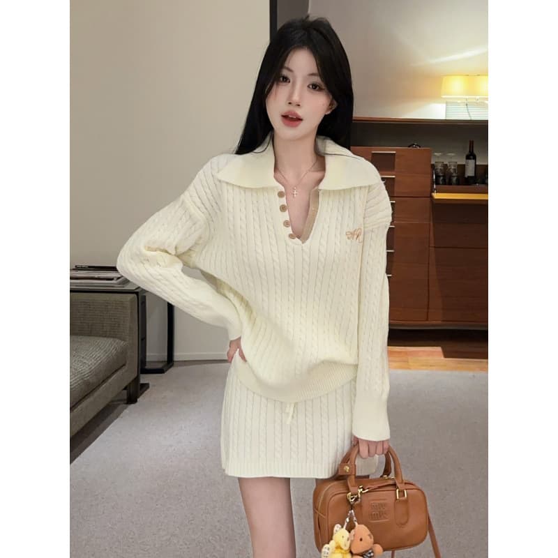 Real Shot and Real Price, Lazy Style High-End Knitted Suit Collar Hemp Pattern Sweater + Short Skirt Two-Piece Set
