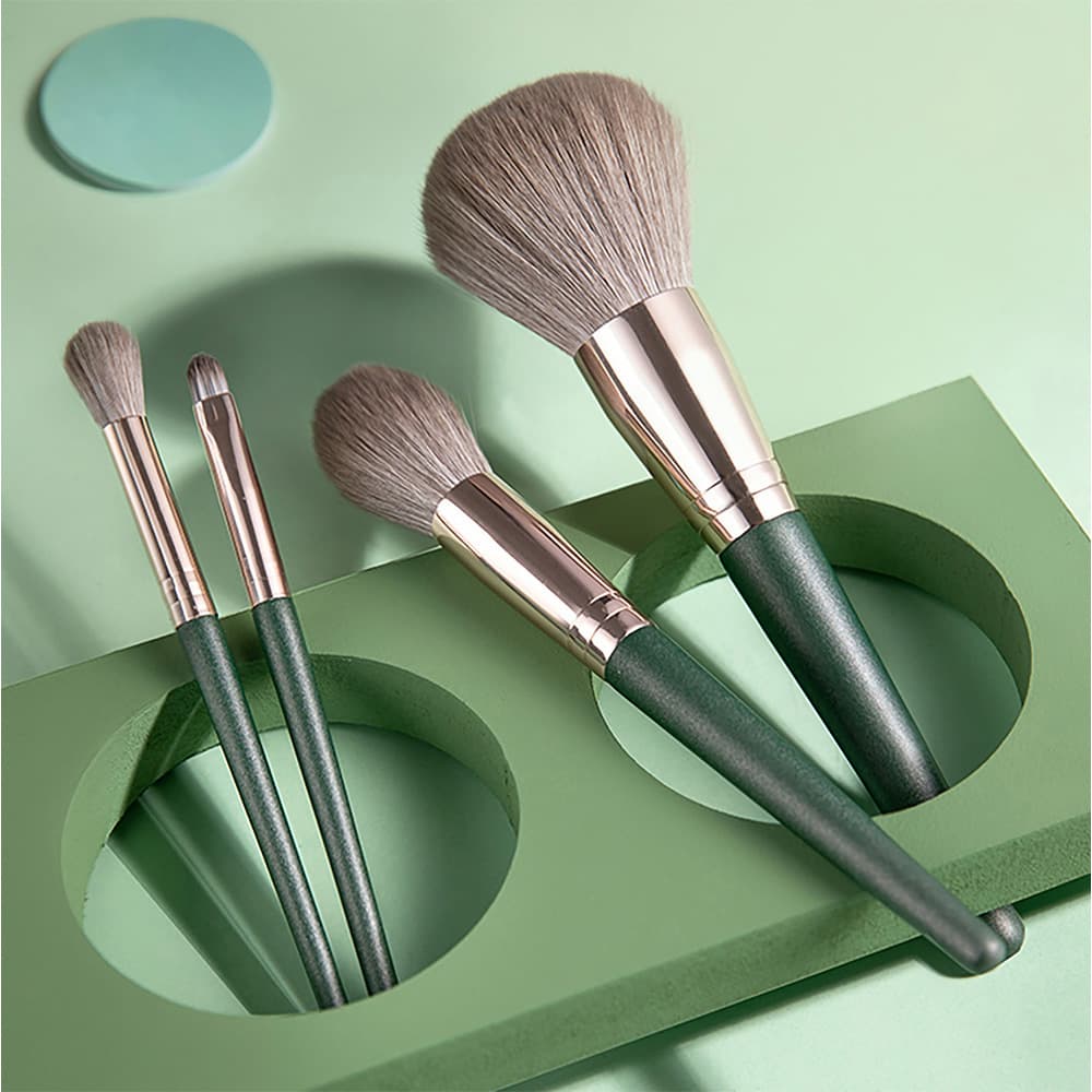 Green Cloud 14-piece makeup brush set, ultra-soft beginner complete set of makeup brushes, loose powder brush, foundation brush, beauty tools