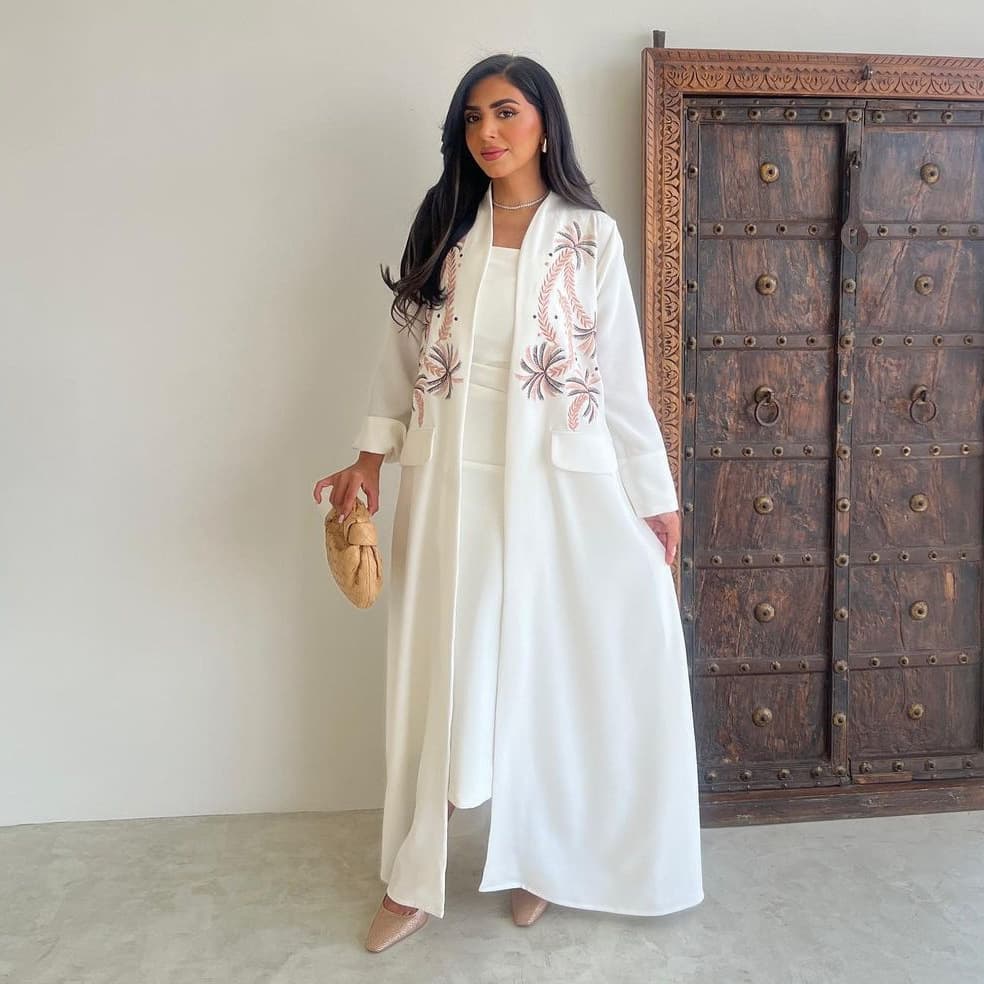 LN172 White Coconut Tree Embroidery Long Cardigan, Gentle Elegant Outer Layer Commute Date High-End Women's Wear