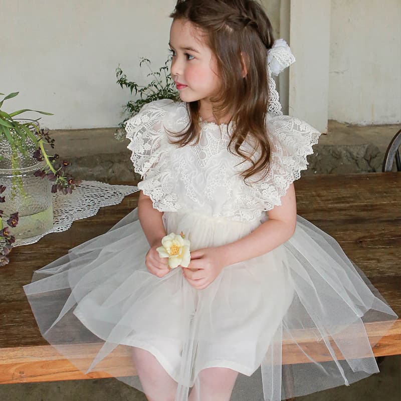 2026 Summer New Strawberry Coral Korean Kids Girls Princess Style Lace Vest Tulle Dress In Stock Hem