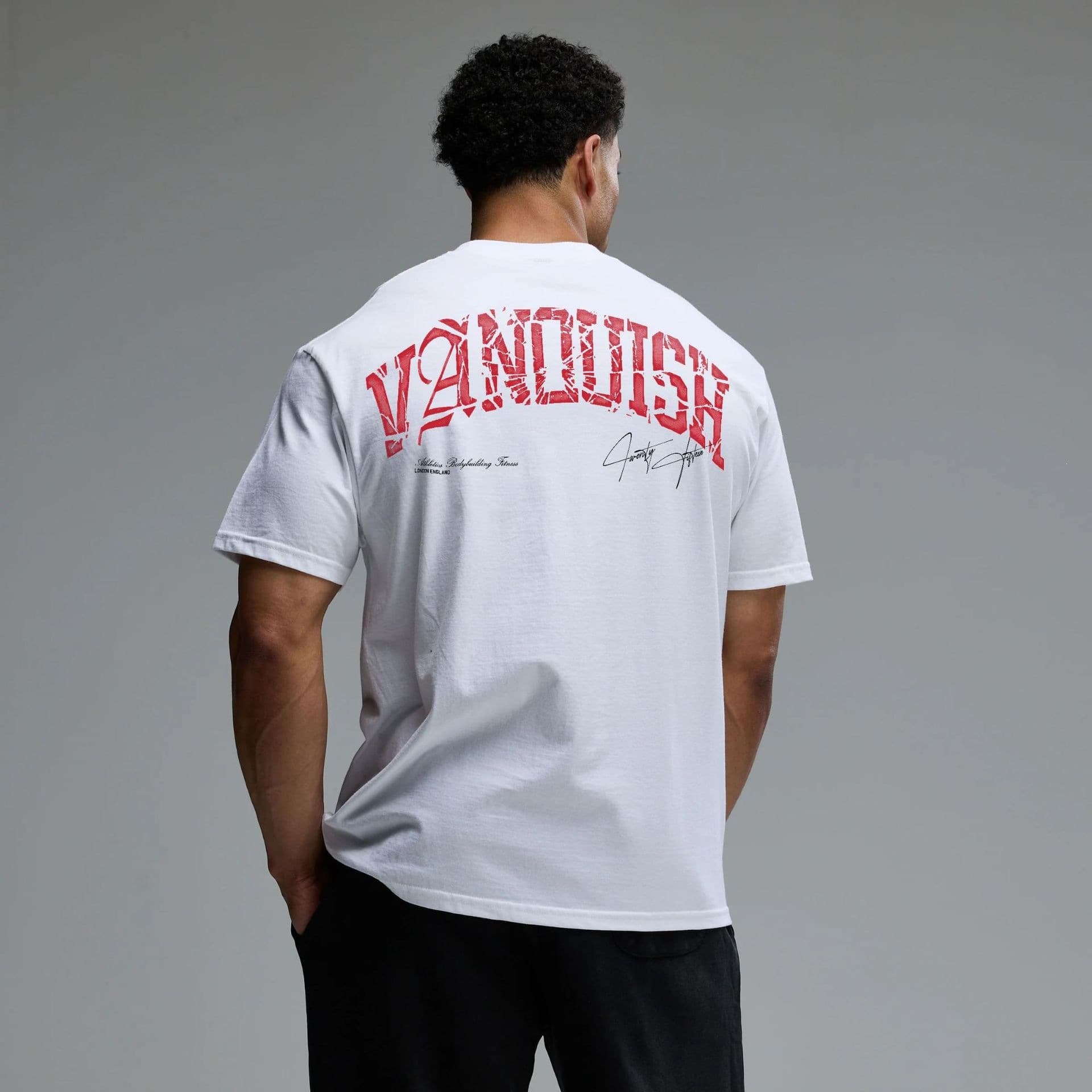VANQUISH Men's Oversized T-Shirt for Muscle Training, Cotton Loose Fit Casual Short Sleeve Workout Top