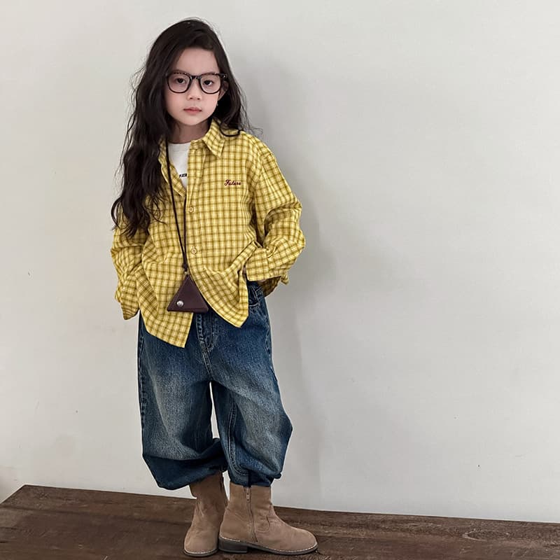 Aimobaby Unisex Trendy Korean Plaid Shirt with Embroidery and Lapel, Lightweight Autumn Jacket