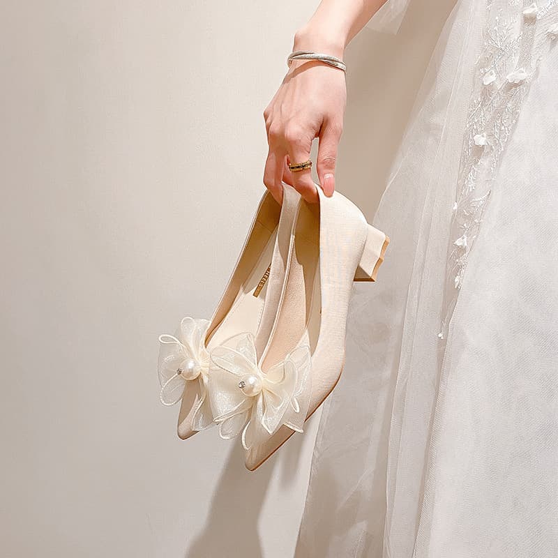 French Pointed Toe Butterfly Knot Thick Heel Wedding Shoes Comfortable Flat Bottom Photograph No Fatigue Maids High Heels