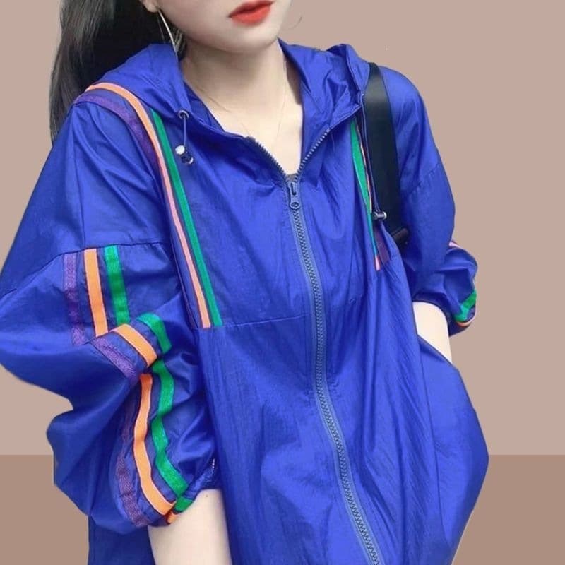 Plus-Size Women's Sun Protection Clothing, 2024 Summer New Model, Three-Stripe Hooded Sun Protection Jacket, Lightweight Outdoor Wear for Petite Women