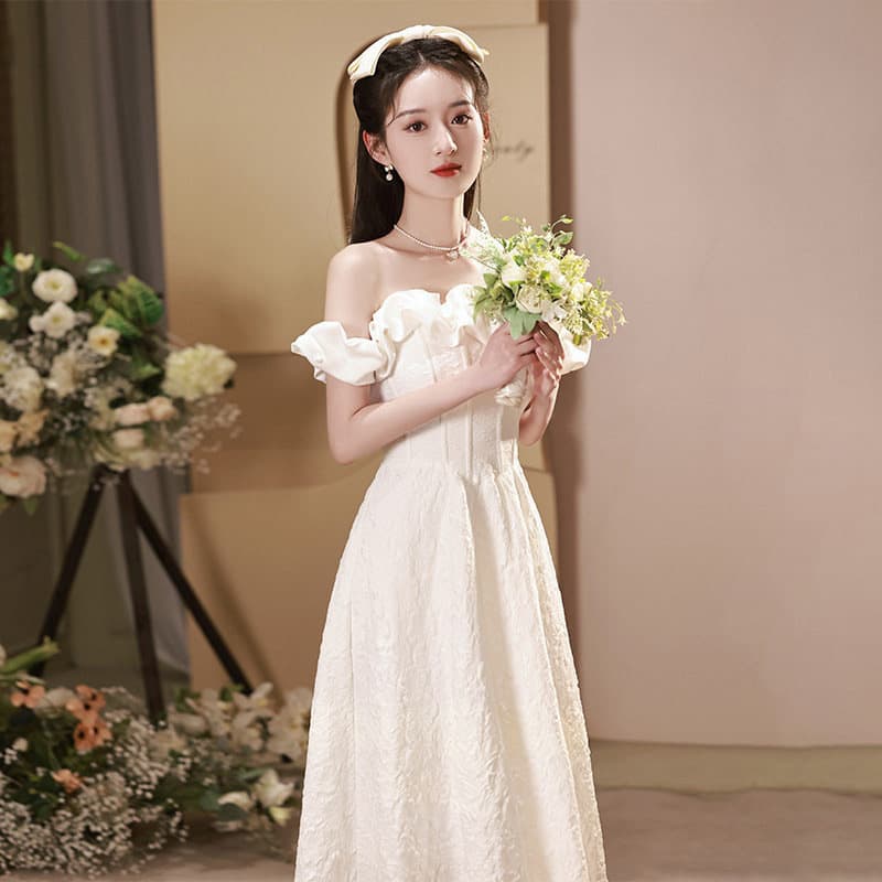 French Evening Dress 2026 New High-End One-Shoulder Dress for Hosts, Small Engagement, Certificate Collection Little White Dress