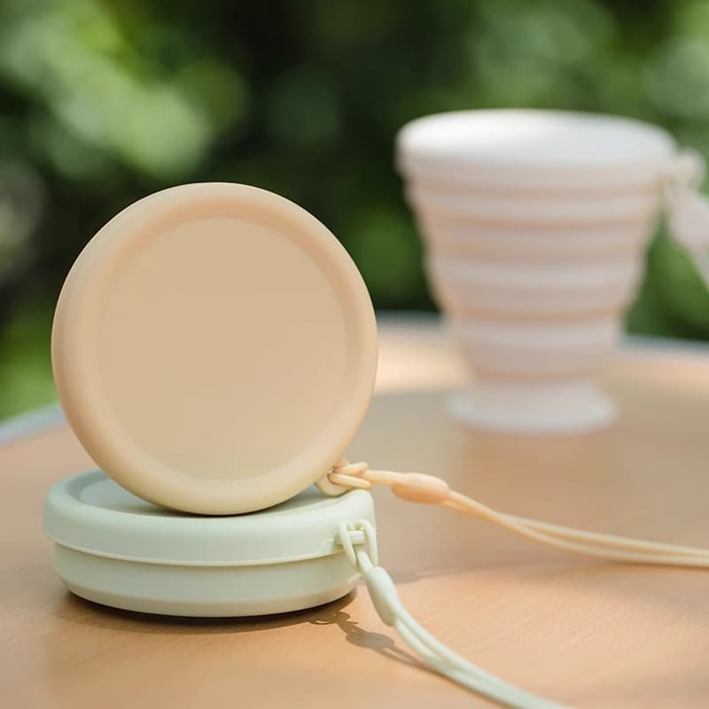 Foldable water cup, travel mouthwash cup, silicone outdoor retractable travel portable toothbrush mouth cup, compression cup