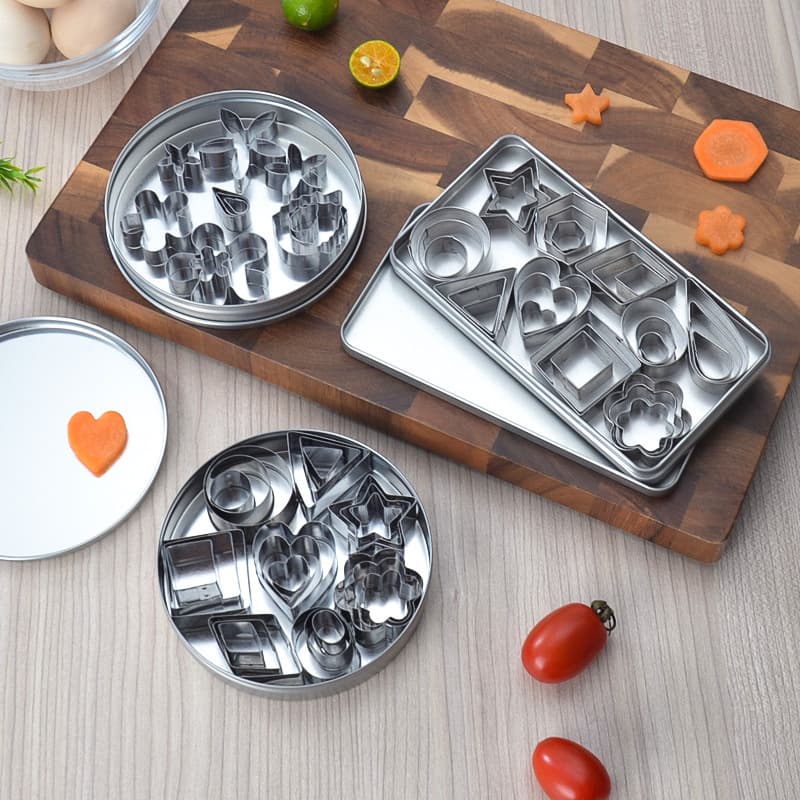 Stainless Steel Children's Cookie Set Biscuit Mold Suitable for DIY Baking Tools Cookie Cutting Mold Cookie Forming Mold Cake