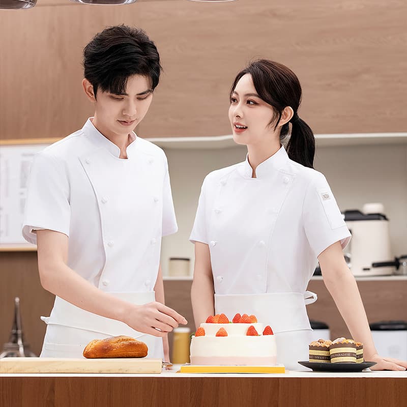 Summer Thin Chef Coat Short Sleeve Breathable Kitchen Restaurant Work Uniform for Men and Women Baking