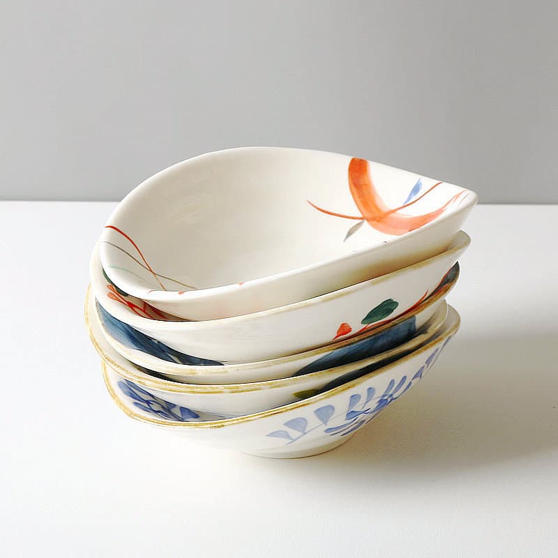 Jiutian Shao Japanese-style ceramic plate, bowl, sauce dish, shallow hand-painted irregular small plate, hotel cold dish plate