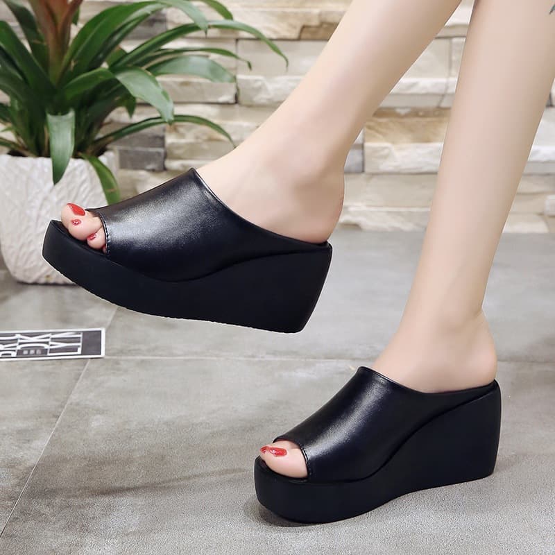 Thick-Soled Sandals for Women, Summer Outdoor Wear, Leather Black and White Platform High-Heeled Peep-Toe Sandals, Non-Slip Wedge Sandals