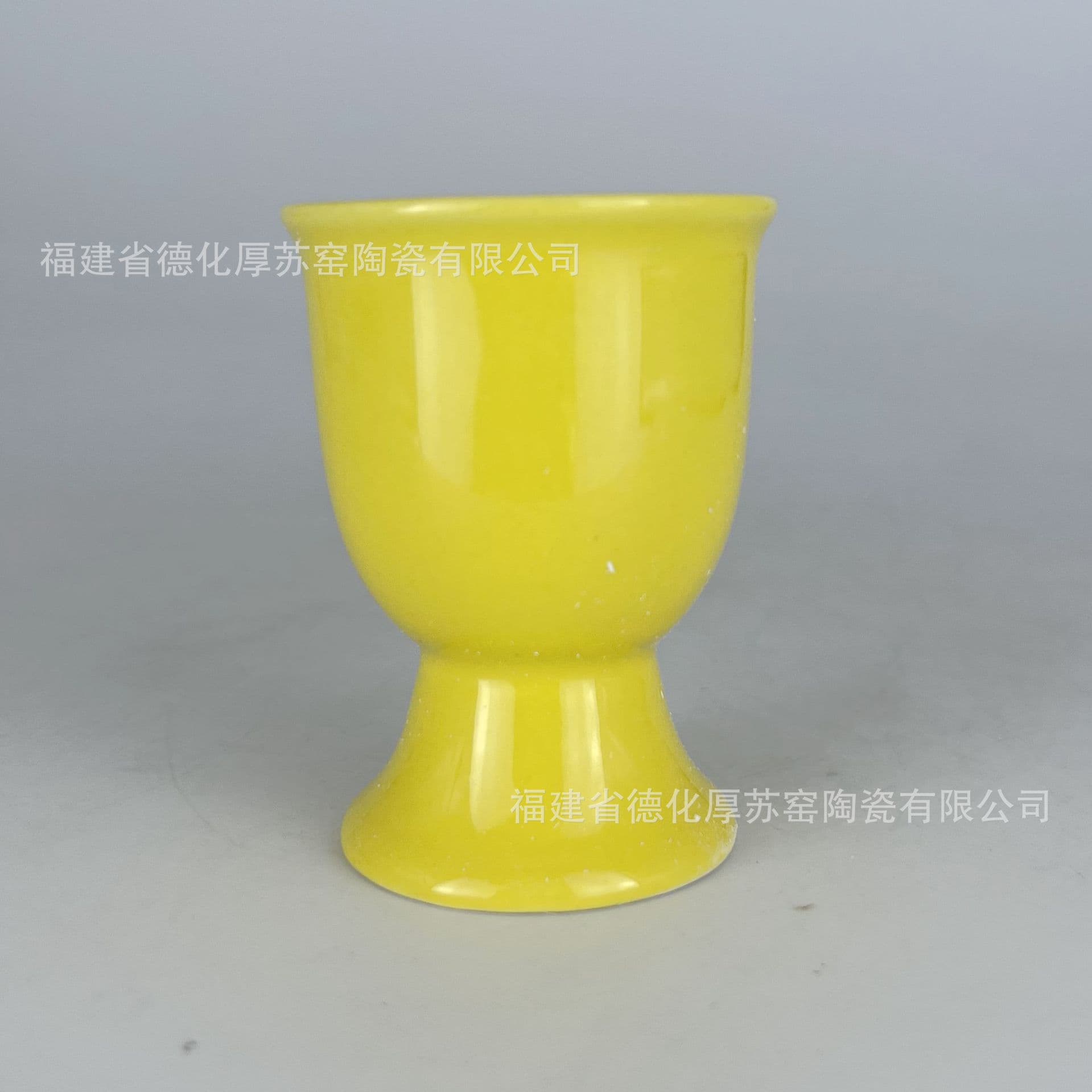 Creative Yellow Single Ceramic Egg Cup Daily High-footed European-style Shockproof Hotel Supplies
