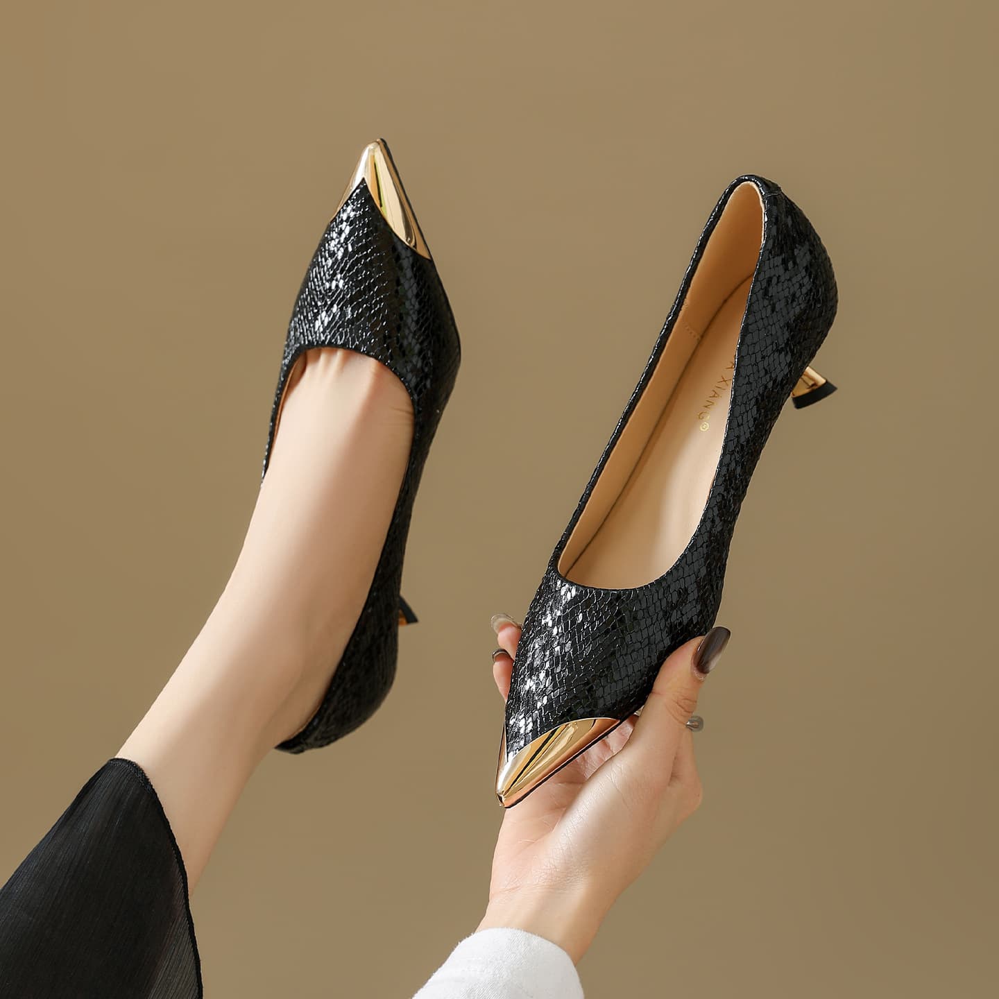 Trendy Metal Pointed Cat Heels Silver Patent Snake Print Shallow Mouth Shoes Office Commute Versatile Low Heels