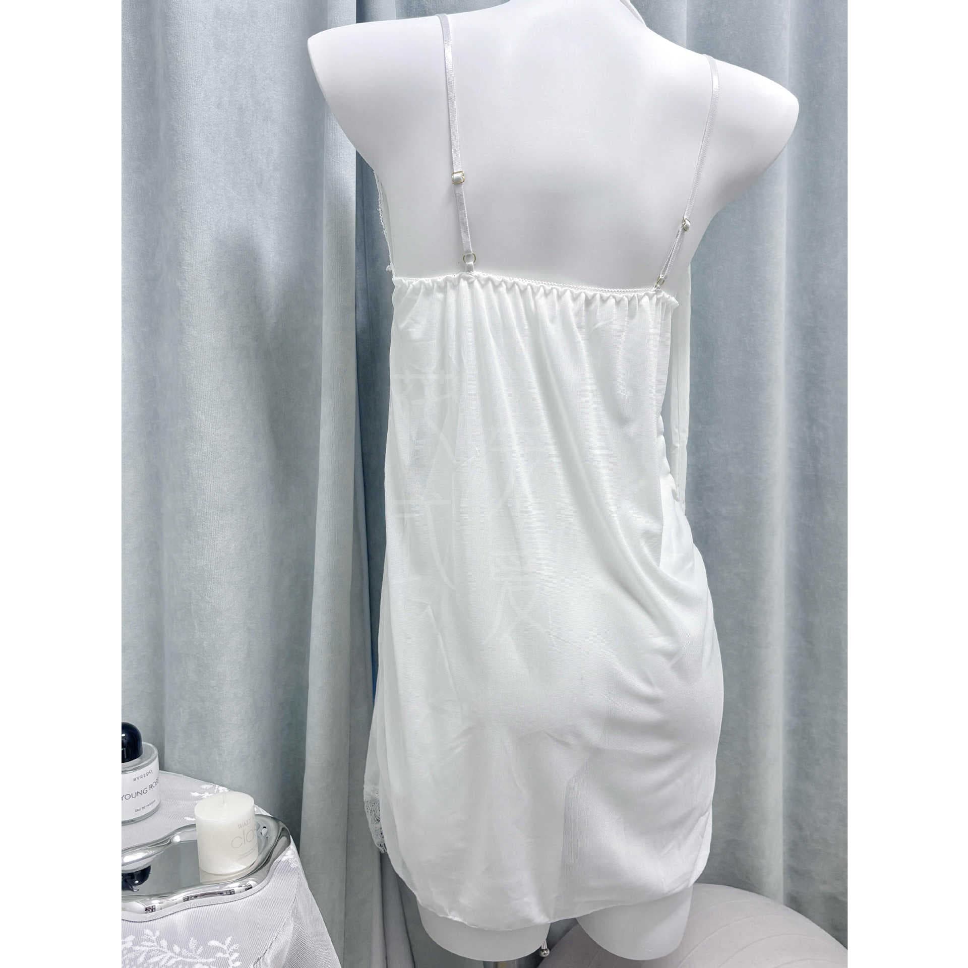 Sexy and charming suspender nightgown, new hot girl pajamas, bow-knot style, large size lace pure thin section sexy women's breast pads