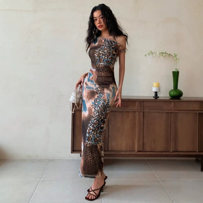 2026 Spring and Summer Sleeveless Off-Shoulder Printed Women's Fit Dress