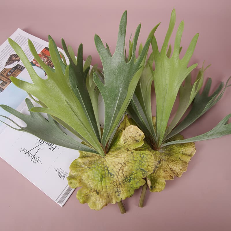 Staghorn Fern Artificial Green Plant Landscape Decoration with Cactus Green Leaves Fake Foliage Garden Ornament