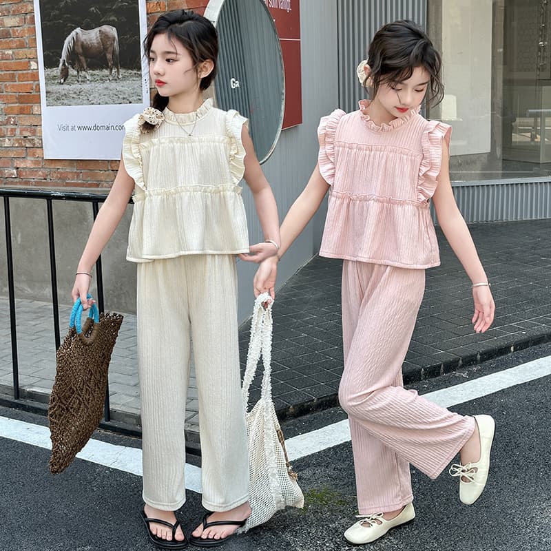 25 Summer Girls Sleeveless Suits Sweet and Cute Flying Sleeves Medium and Large Girls Short Sleeve Tops Straight Pants Pleats