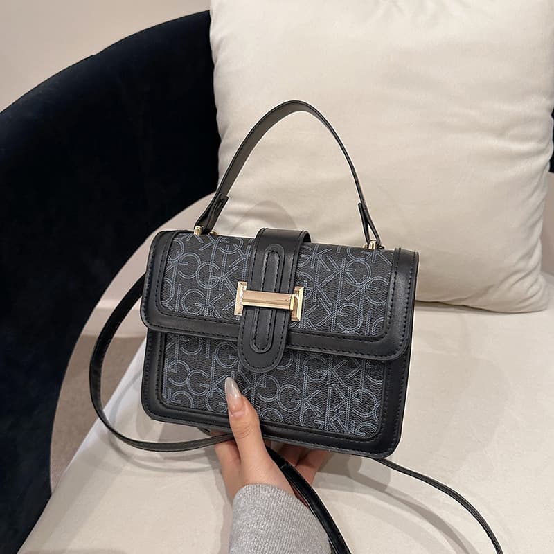 Fashion new texture simple small square bag casual personality single shoulder crossbody bag 2026 spring trend women's bag