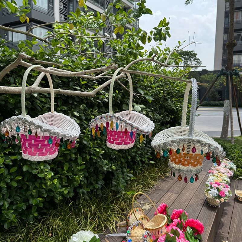 Woven Rattan Flower Basket for Floral Arrangements, Handheld Bridesmaid Basket, Kindergarten Performance, Square Dance Flower Basket