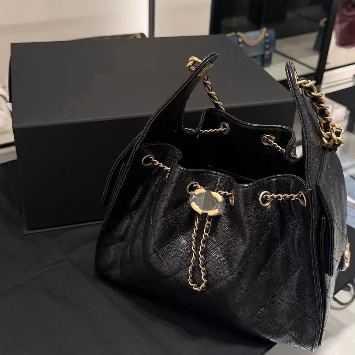 New Hippie Hobo Women's Bag Genuine Leather Fashion Bucket Chain Crossbody Bag Drawstring Shoulder Underarm Commuter Versatile Bag