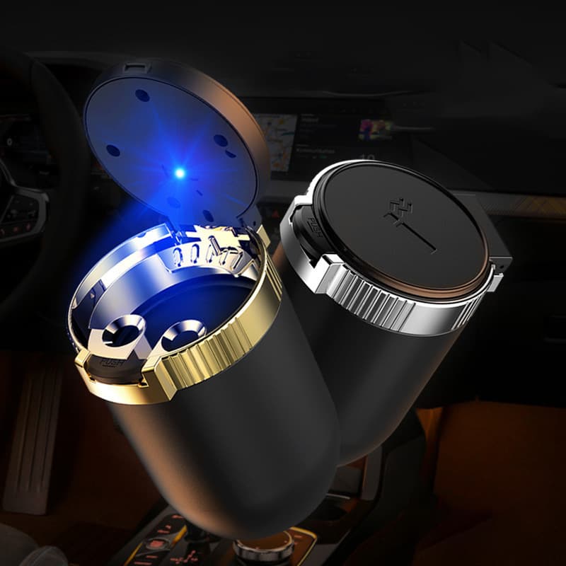 Car ashtray with metal flame-retardant inner tank, smoke extinguishing can, ash-proof with lid and LED light