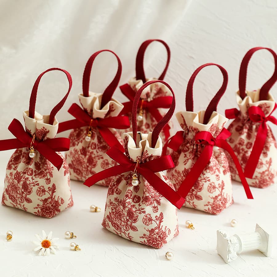 Ins-style wedding candy box cloth bag, hand-carry candy bag, wedding favor bag, engagement return gift bag, premium look