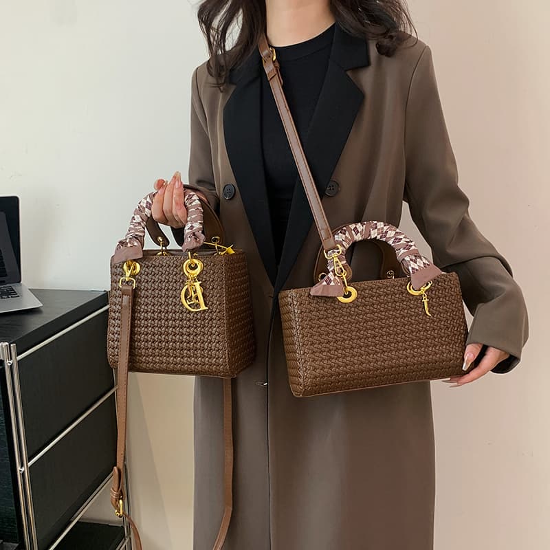 Cross-border 2024 Premium D-House Woven Lady Bag Handbag Shoulder Crossbody Trendy Women's Bags Hot Style