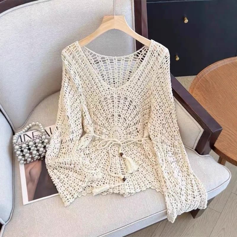 Premium Best-selling Relaxed V-Neck Hollow Knit Cardigan with Belt