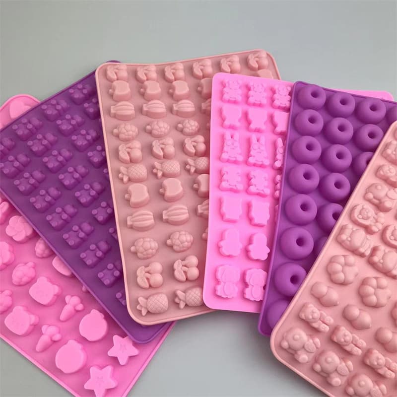 Adorable Mini Dinosaur Fruit Animal Silicone Mold Chocolate Candy Jelly Soft Candy Cake Baking Tool Irregular Shape No Patent