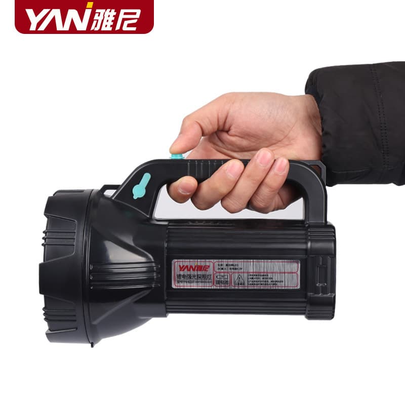 Yani Foreign Trade LED Rechargeable Searchlight Flashlight for Outdoor Use with Ultra-Strong Long-Range Beam, Export Model 923