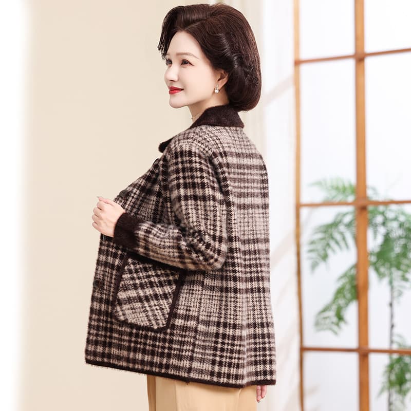 New style long-sleeved cardigan for middle-aged and elderly women, autumn and spring knitwear, faux mink coat with lapel.