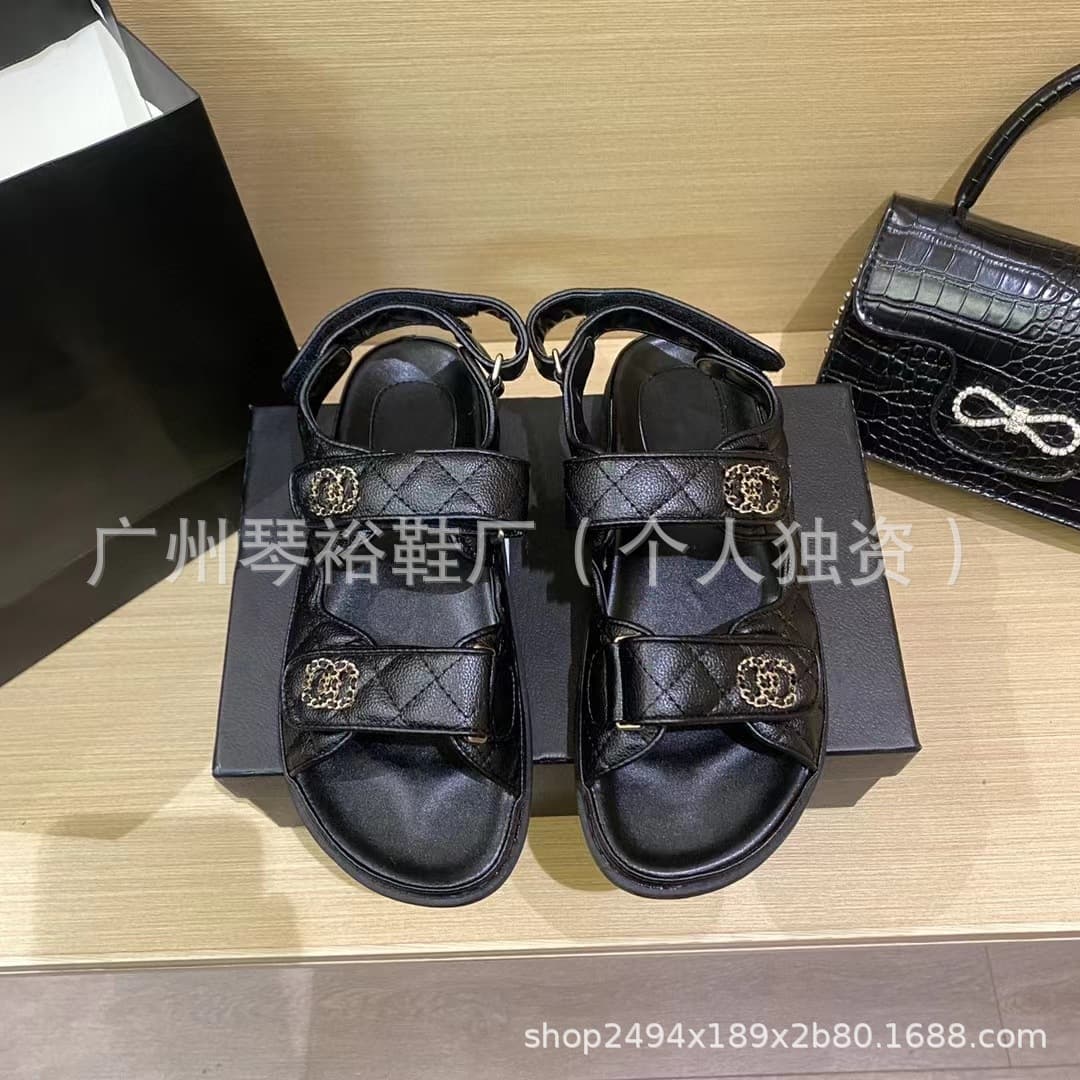 Chanel-style Velcro Sandals for Women, Comfortable and Versatile Roman Sandals with Metal Buckle and Diamond Pattern, Beach Shoes Factory Direct
