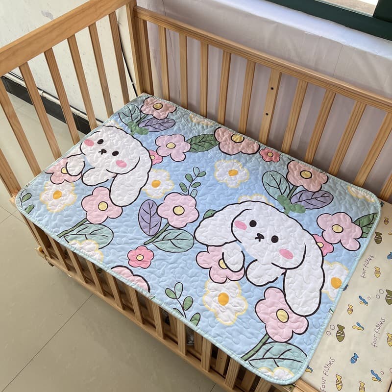 Wholesale menstrual pads, double-sided washable mattresses, easy-to-wash small mattresses for student dormitories during menstruation.