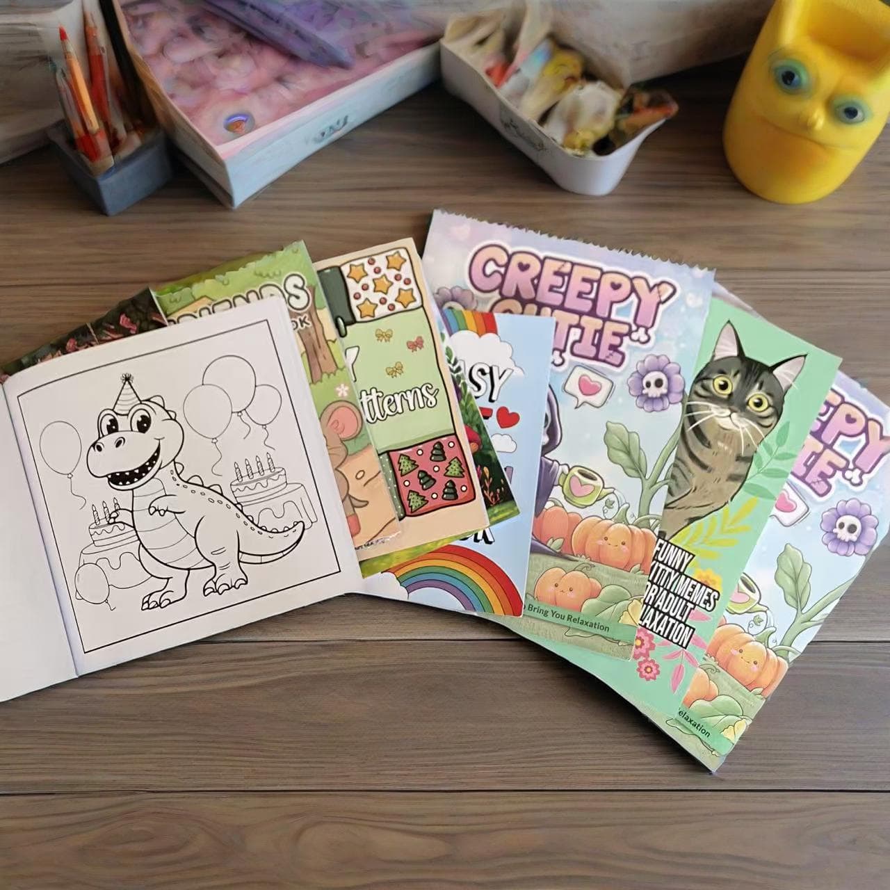 Creative Graffiti Drawing Book, Cartoon Decompression Coloring Book, Fun Adult Cute and Comfortable Coloring Book for Cat Lovers