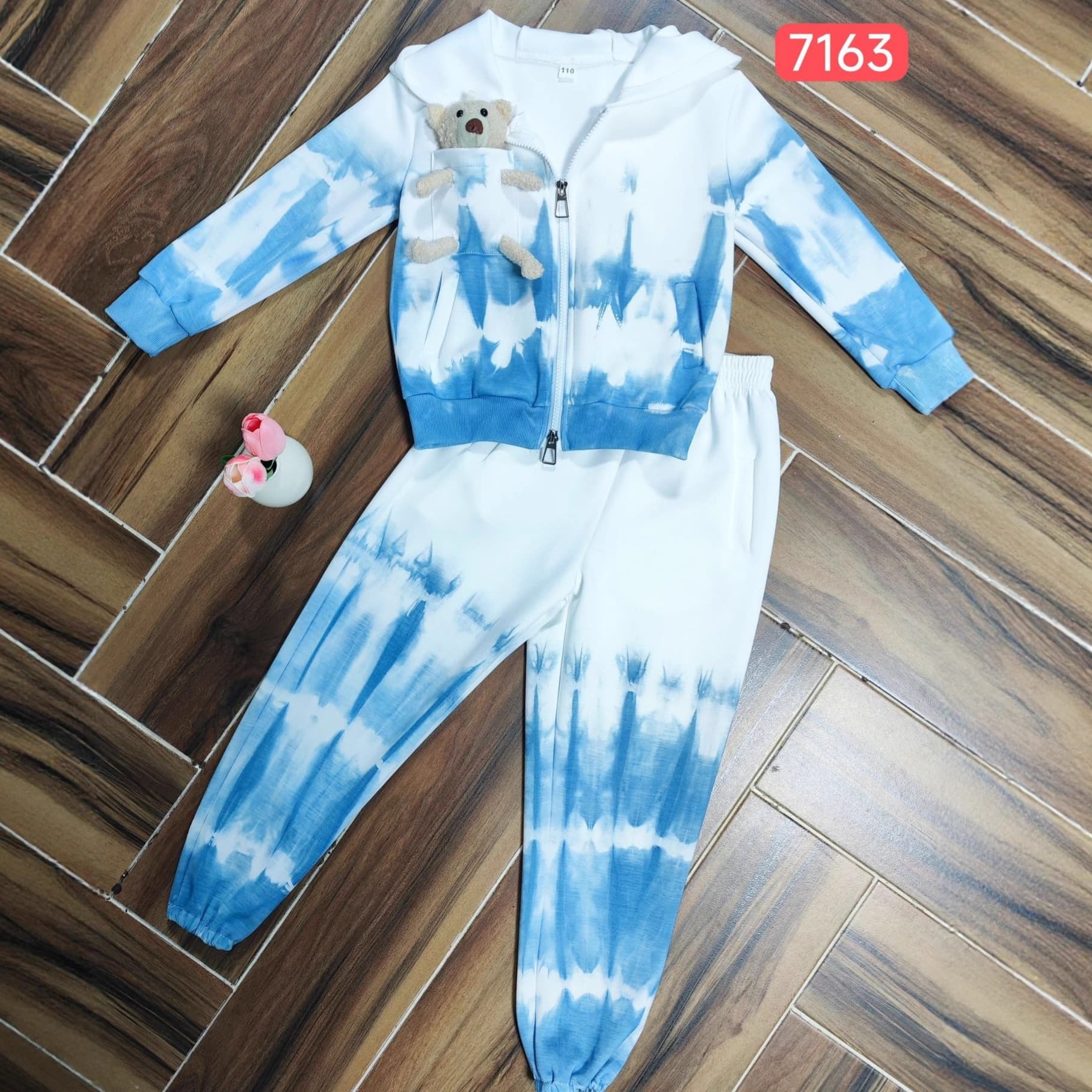 Yunnan Hand-Tie-Dyed Children's Hoodie Blue-White Hooded Casual Top Cotton-Linen Indigo Plant-Dyed