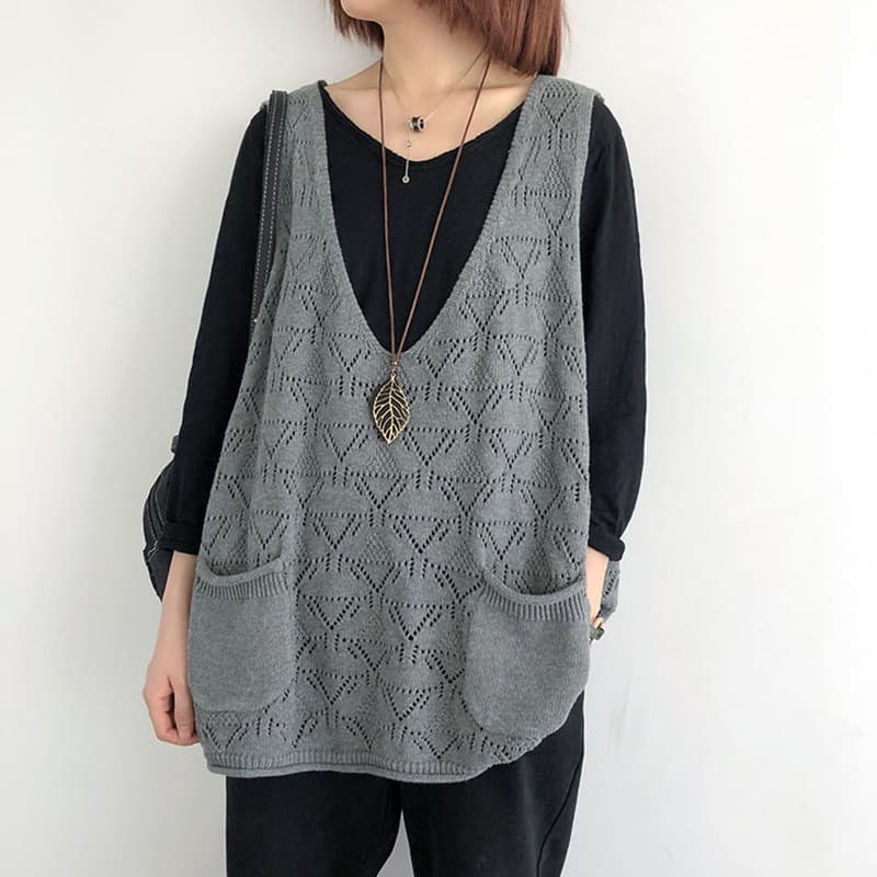 Knitted Vest Pullover for Women Spring Autumn New Loose Plus Size Outerwear Sleeveless Cardigan Retro V-Neck Vest Fashion