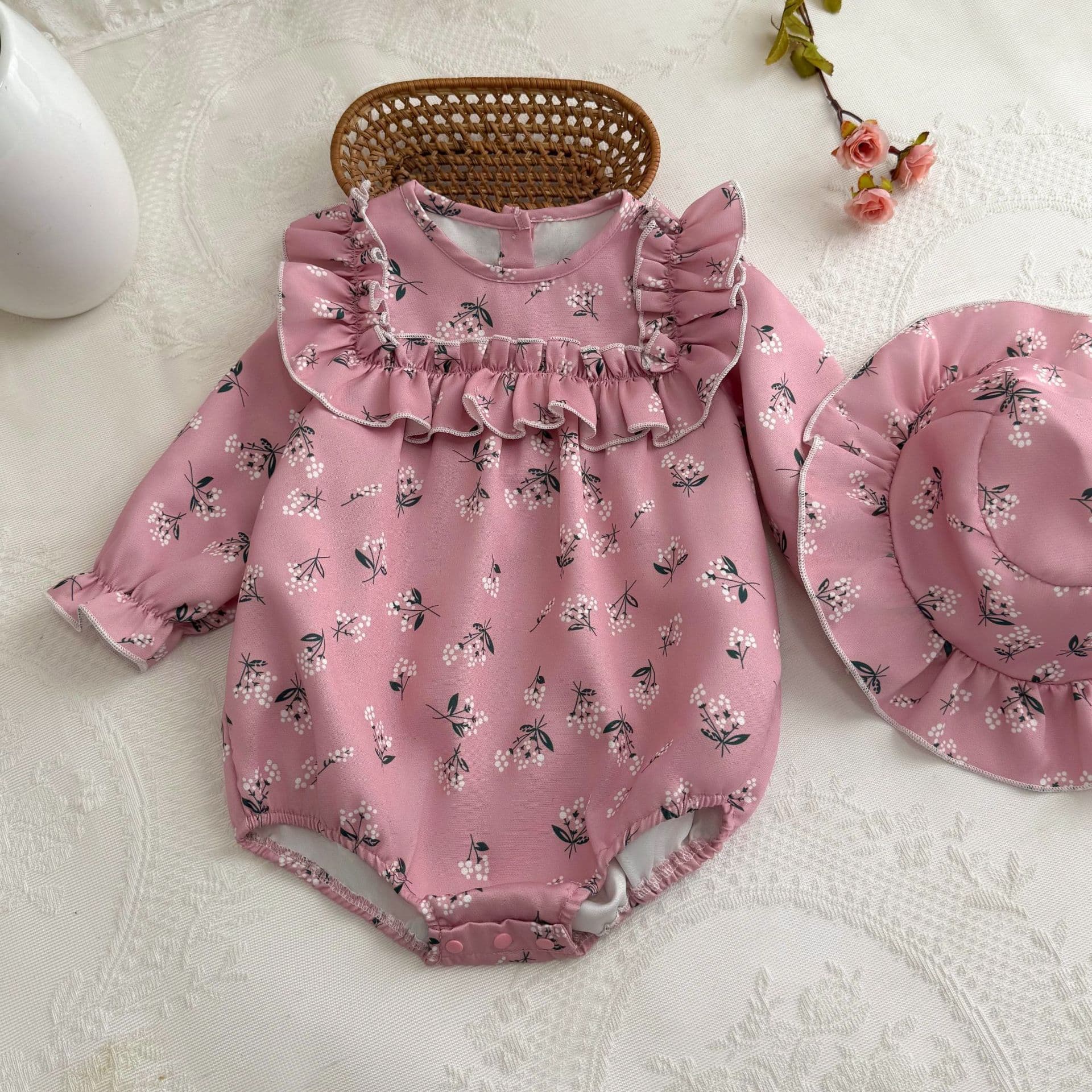2026 New Baby Long-Sleeve Printed Bodysuit and Hat 2-Piece Set, Baby Girl Romper