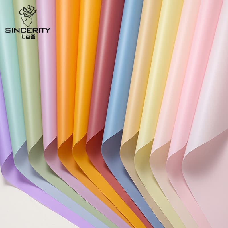 Matte Finish Fresh Flower Packaging Paper Waterproof Transparent Rose Bouquet Wrapping Material for Bouquet Packaging