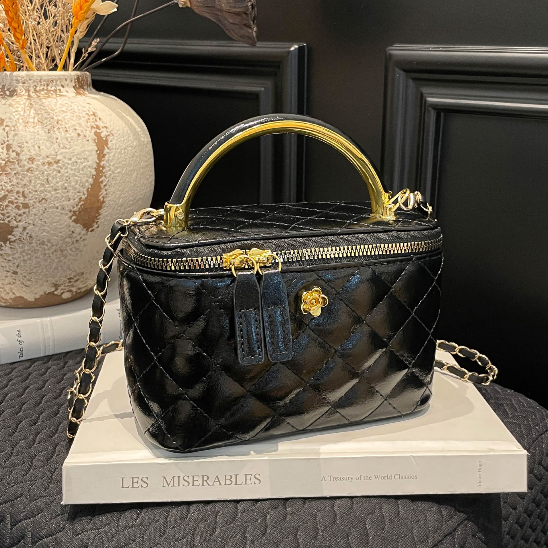 Diamond Chain Box Bag Women 2026 New Style Versatile Vintage Small Square Bag High-End Casual Simple Crossbody Bag