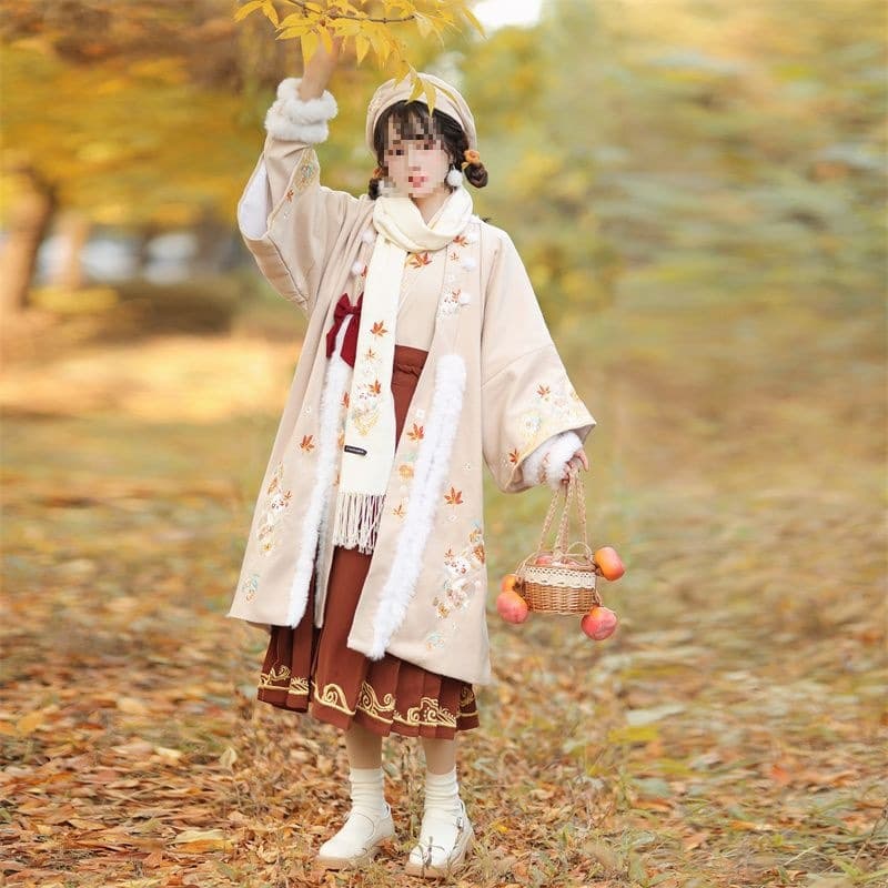 Song-style Hanfu women's winter Han elements set maple flower snow rabbit long beizi daily horse-face skirt New Year clothing.