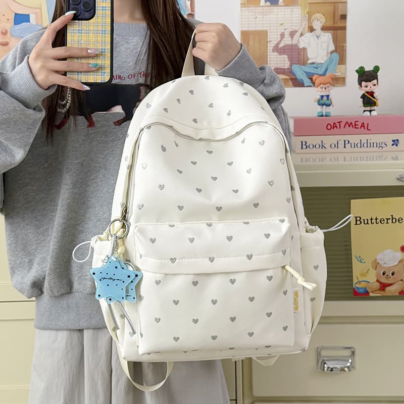 New Heart-Shaped Backpack for Middle and High School Girls, Large Capacity, Lightweight Travel Backpack for College Students, Cross-Border Style